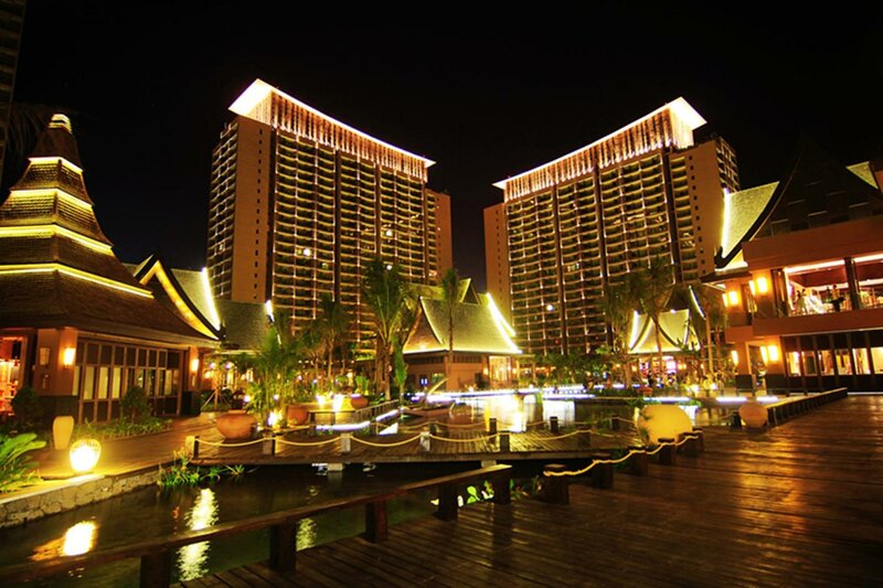 Гостиница Mangrove Tree Resort World Sanya Bay в Санье