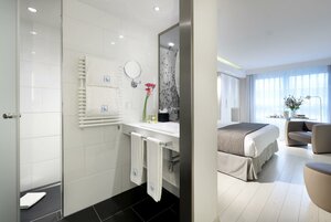 Гостиница Eurostars Book Hotel