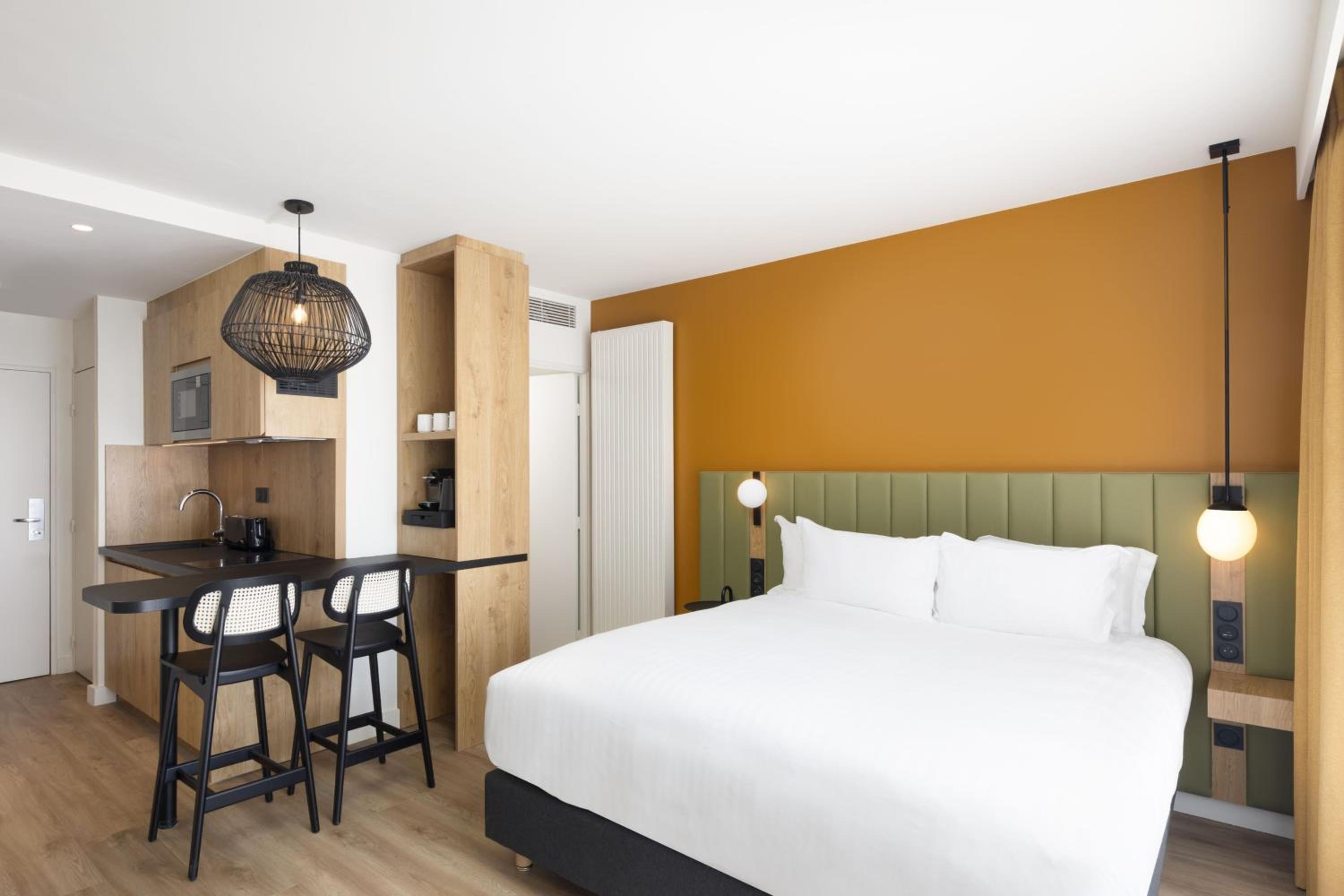 Фото Residence Inn by Marriott Paris Didot Montparnasse