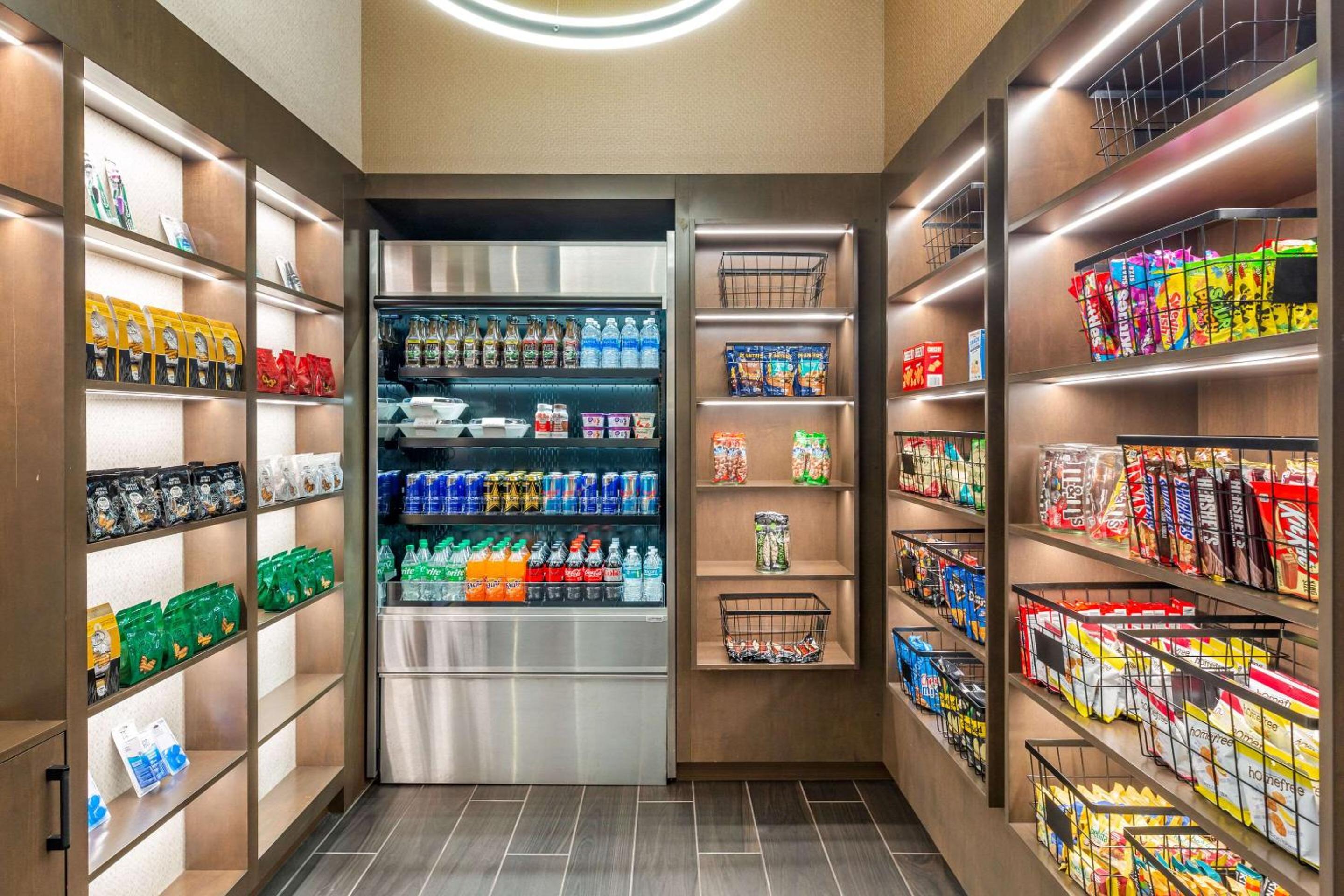 Фото Cambria Hotel New Haven University Area