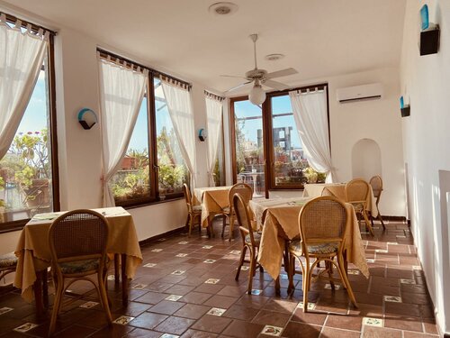 Гостиница Up Hotel в Неаполе