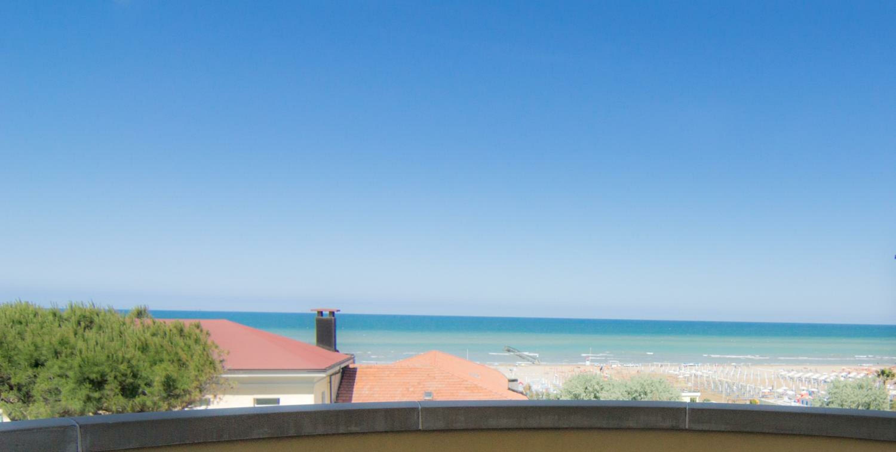 Фото Hotel Beverly