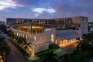 Гостиница Kempinski Hotel Gold Coast City