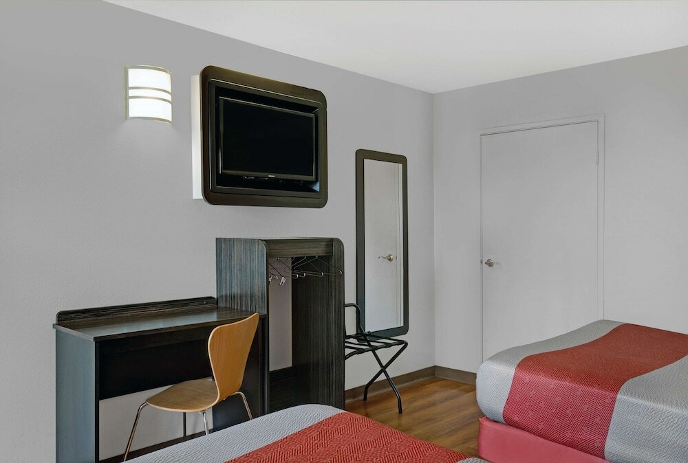 Фото Motel 6 Marina, Ca - Monterey