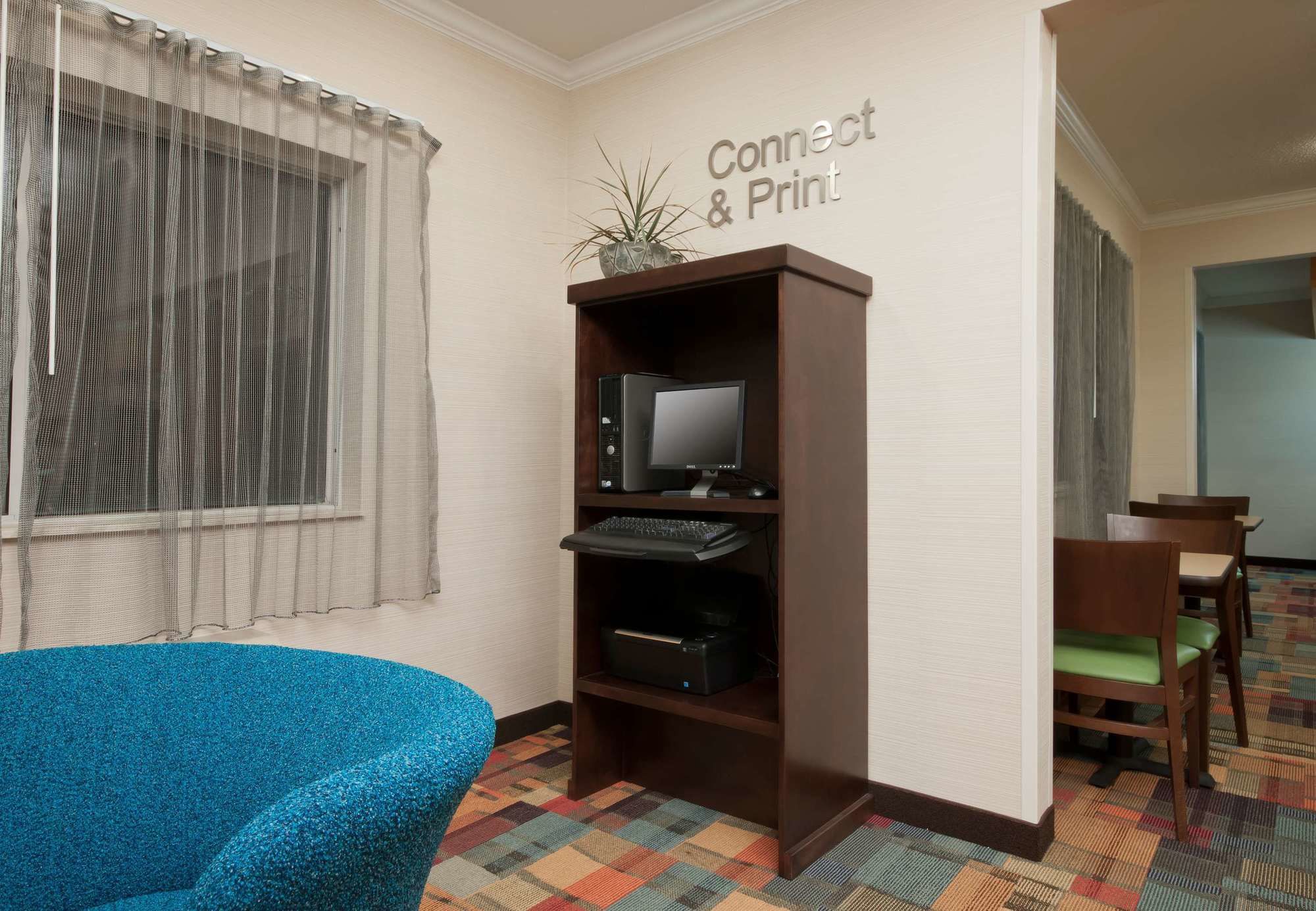 Фото SureStay Plus Hotel by Best Western Minot