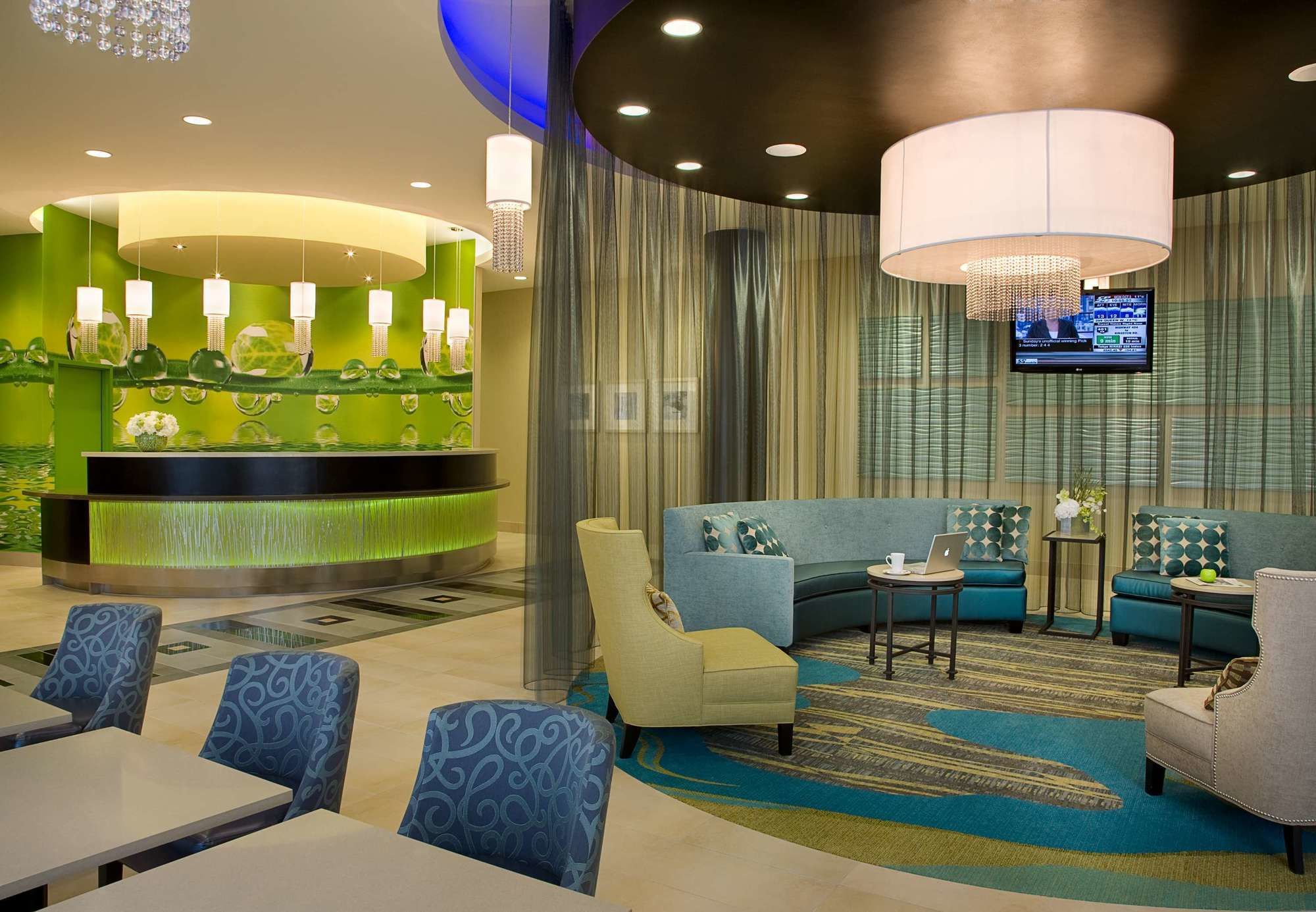 Фото SpringHill Suites by Marriott Toronto Vaughan