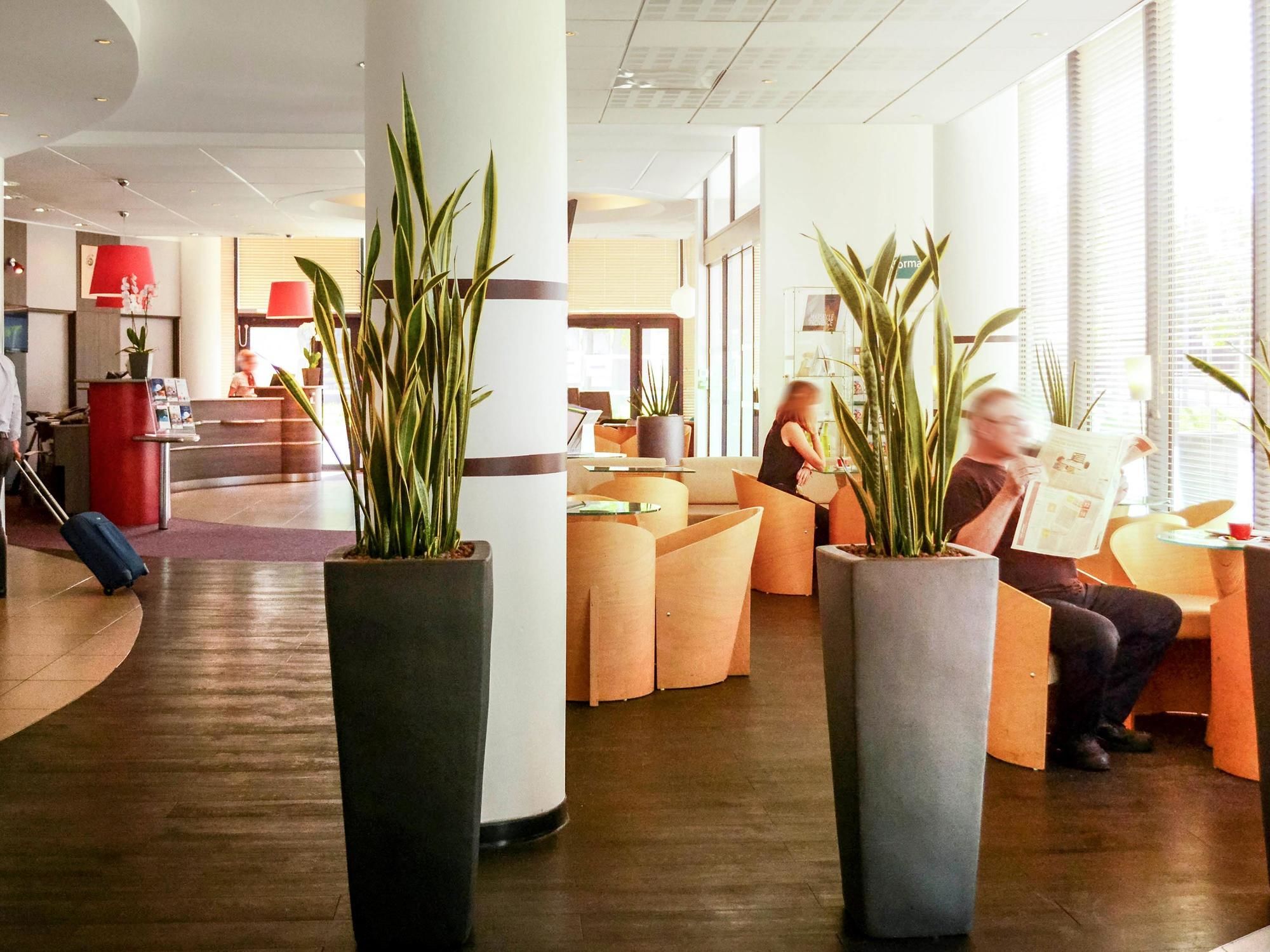 Фото Ibis Marseille Centre Euromed