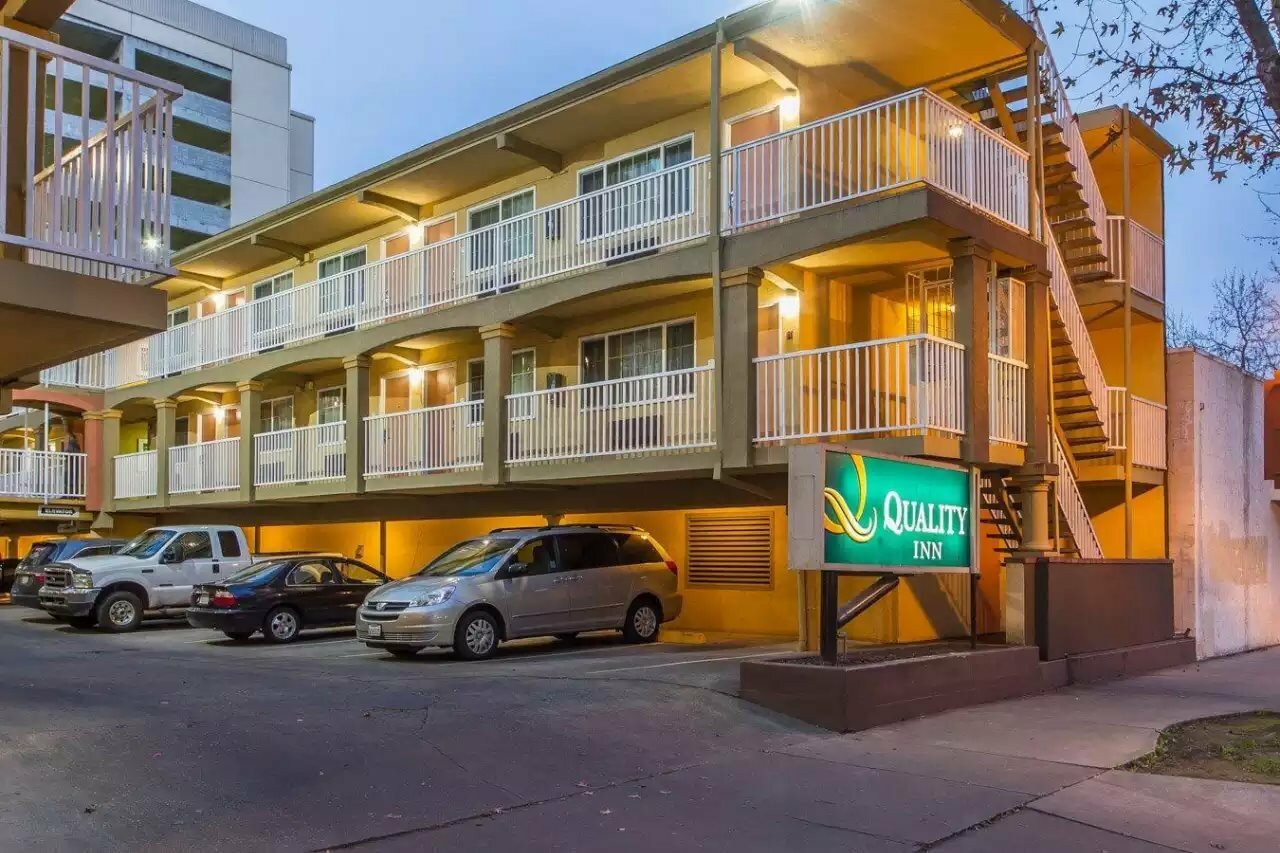 Фото Quality Inn Sacramento Convention Center