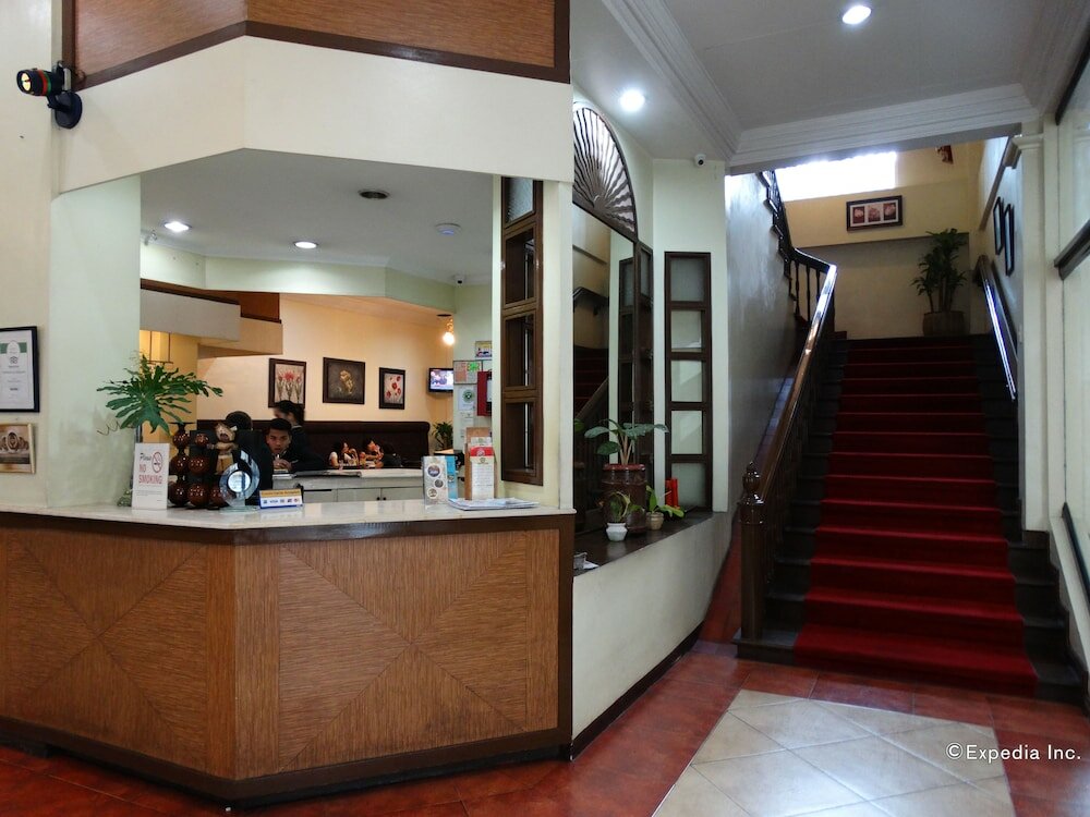 Фото White Knight Hotel Intramuros