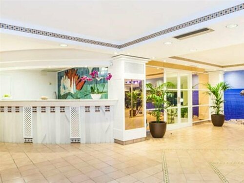 Гостиница Globales Cala'n Blanes