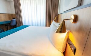 Intourist (Khabarovsk, Amursky Boulevard, 2) ، فندق
