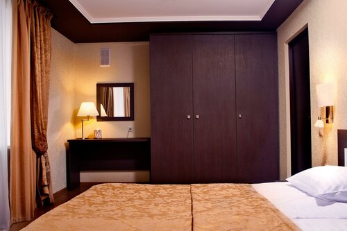 Гостиница Горняк в Шахтах