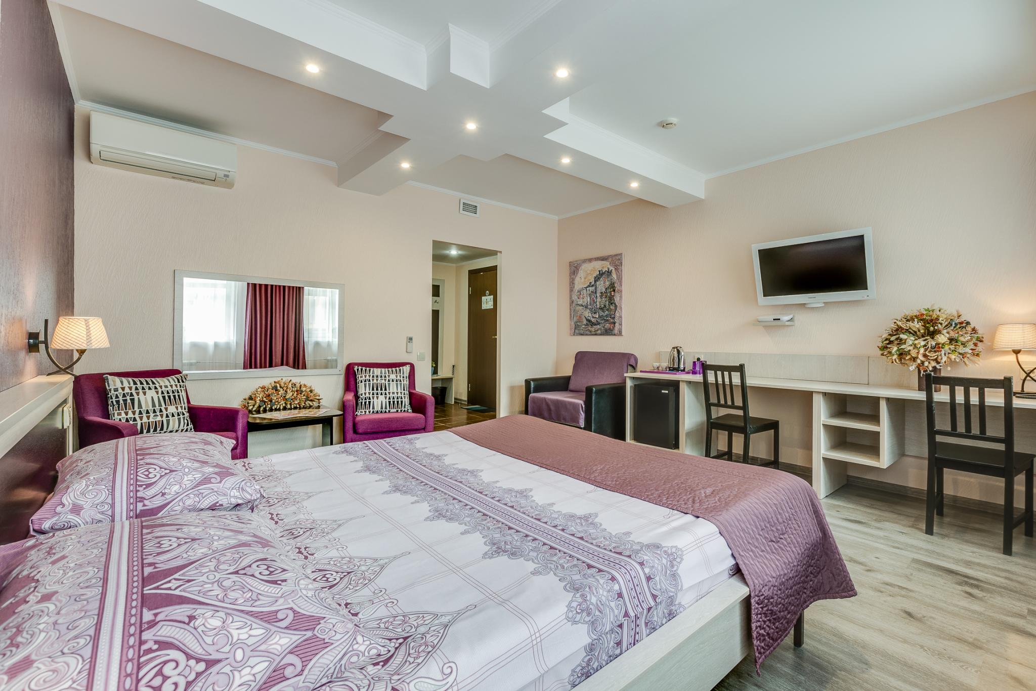 Фото Парк-отель «Велес»