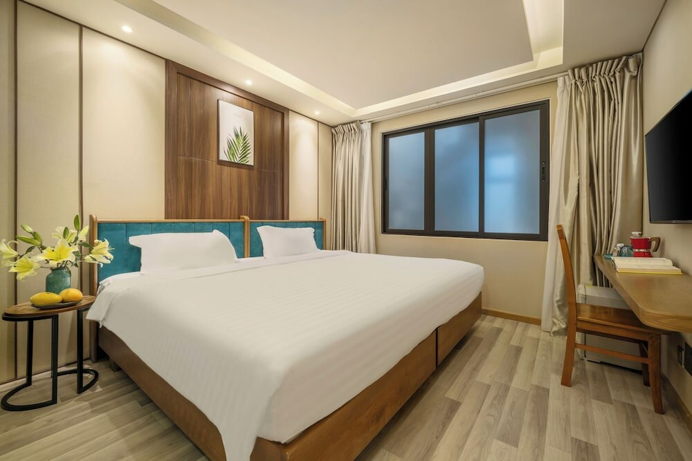 Фото Brilliant Majestic Hotel