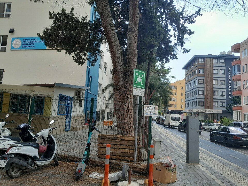 School Fatma Ozmuftuoglu Imam Hatip Secondary School, Alanya, photo