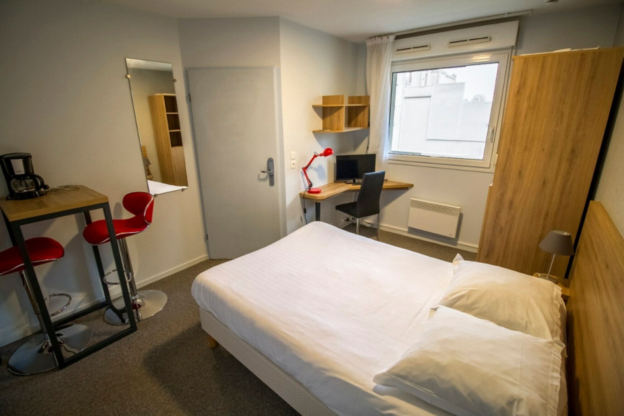 Фото Kosy Appart’Hôtels Le Champ de Mars