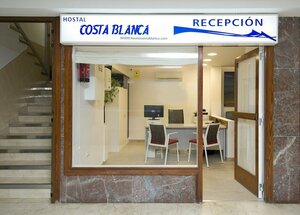 Гостиница Hostal Costa Blanca