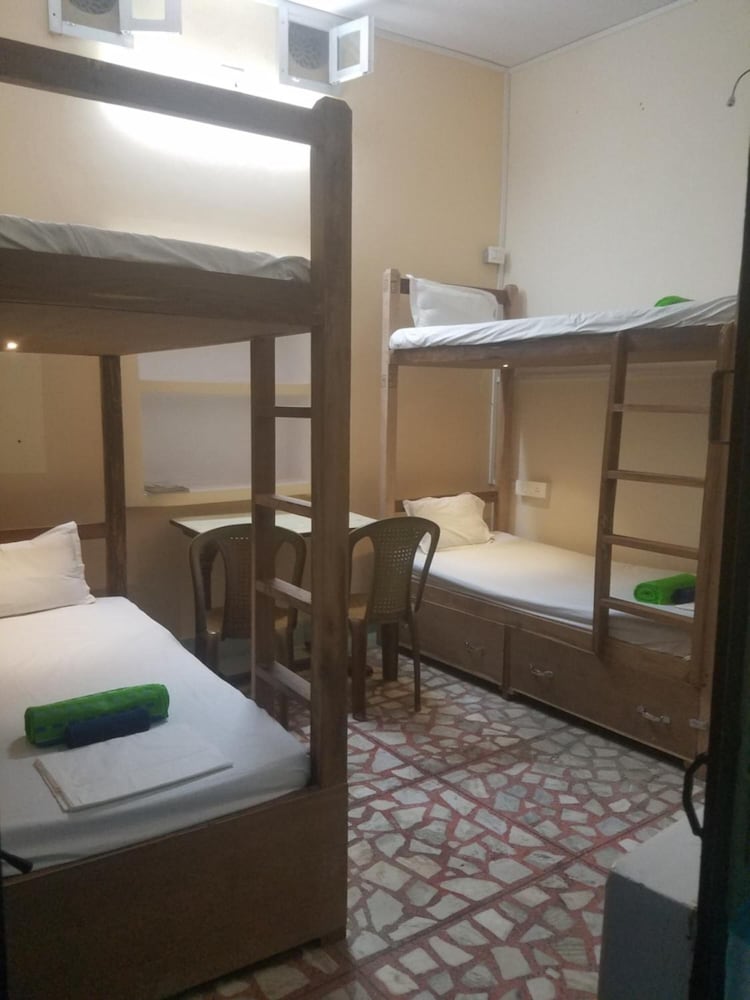 Фото Baba Guest House