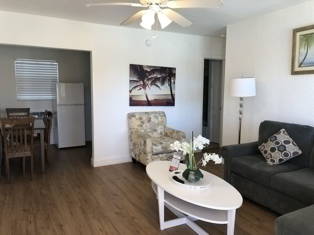 Фото Coral Key Inn