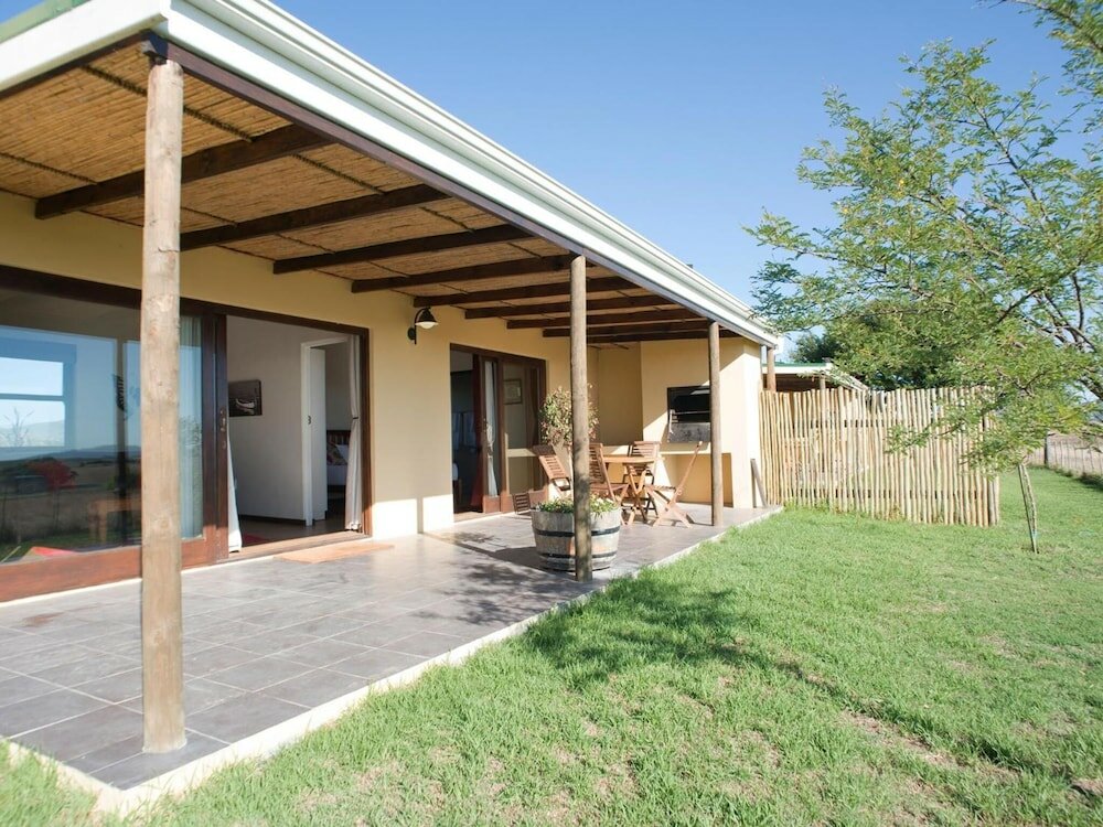 Фото Wild Clover Cottages