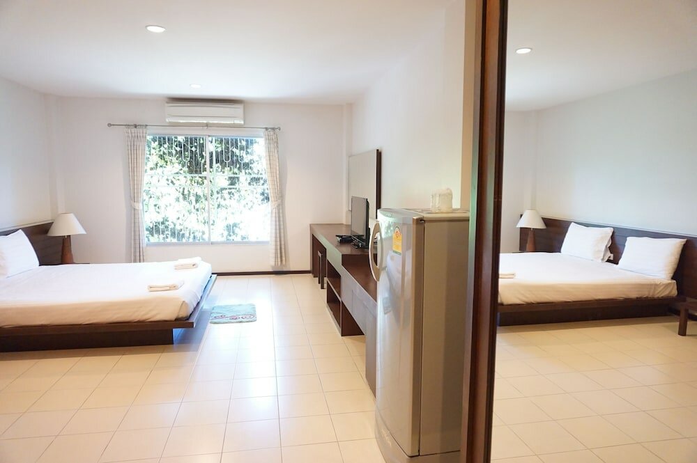 Фото Le Ranong Bistro Hotel