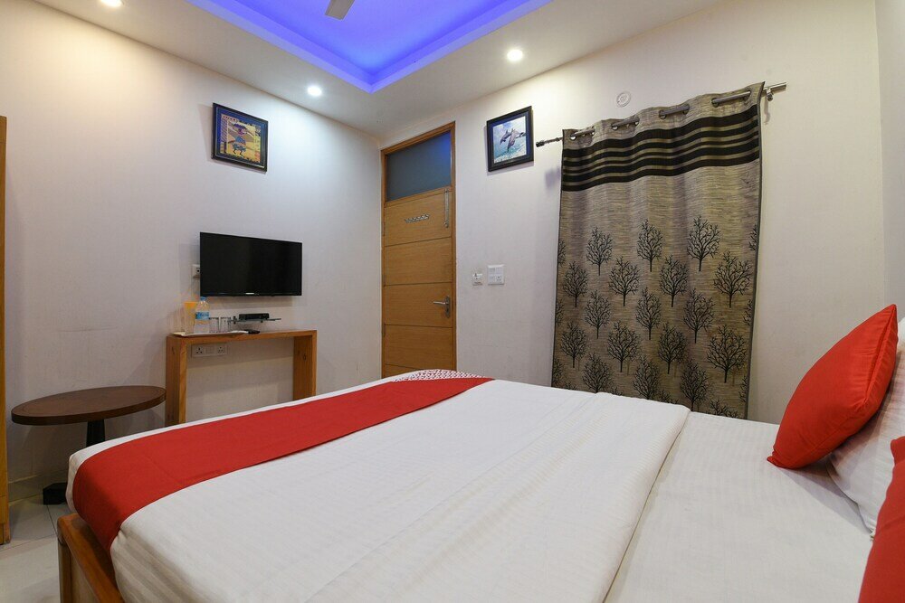Фото Oyo 16970 Hotel Mahal