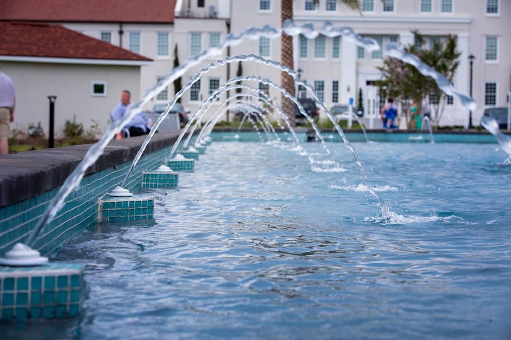 Фото Oasis Resort Gulfport