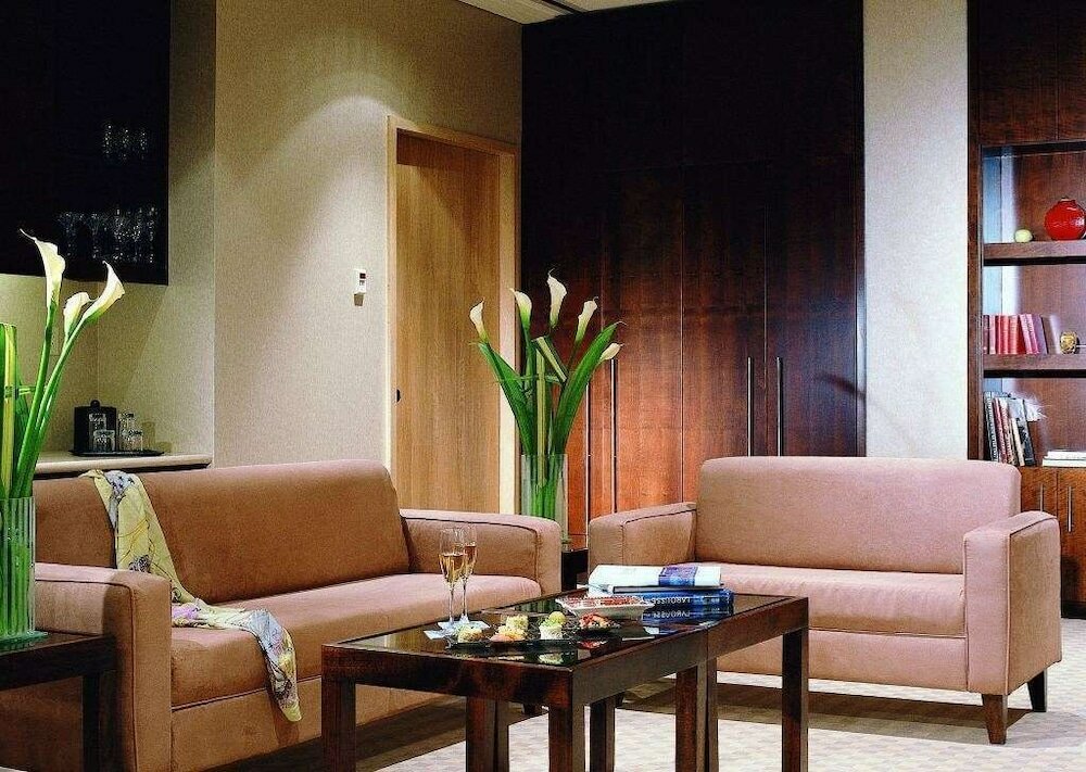 Фото Sofitel Montreal Golden Mile