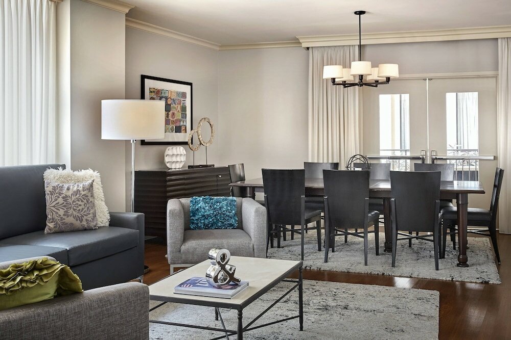 Фото Renaissance New Orleans Arts Warehouse District Hotel