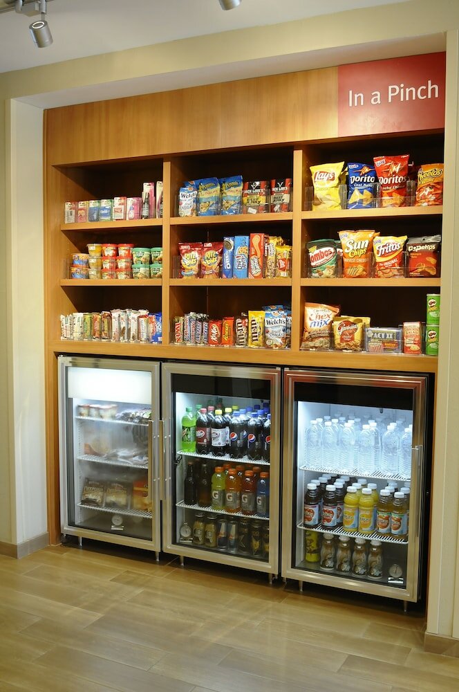 Фото TownePlace Suites Redding