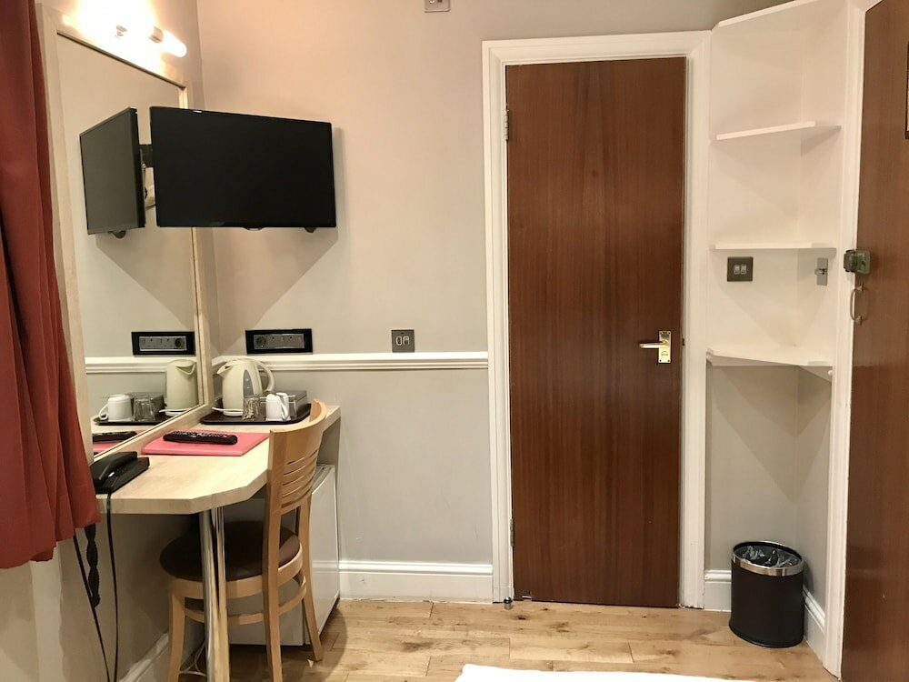 Фото Rhodes Hotel