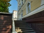 S.E.V.N. Clinic (Panfilov Street, 102), médicos privados