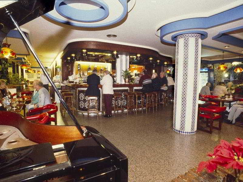 Фото Hotel Apartamentos Bajondillo