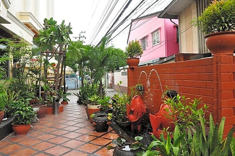 Short-term housing rental Sathorn Saint View Serviced Apartment, Bangkok, photo