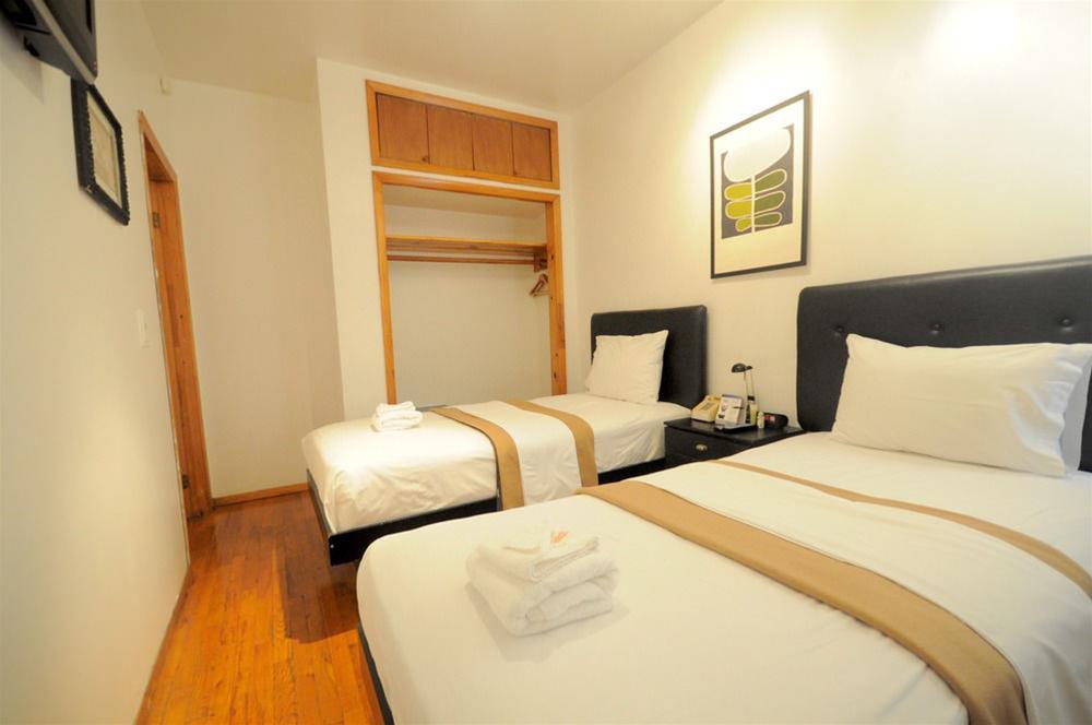 Фото Off Soho Suites Hotel