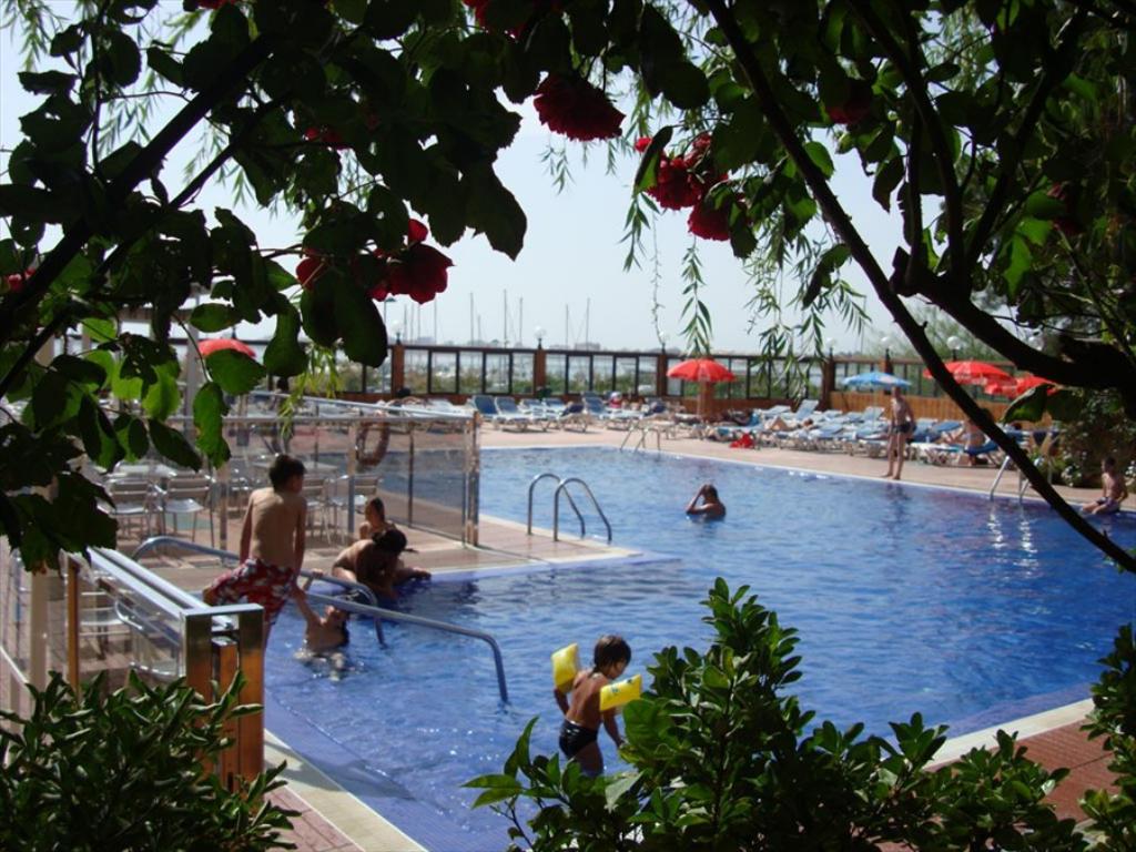 Фото Hotel Univers