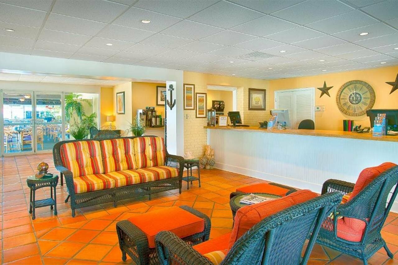 Фото The Oceanfront Litchfield Inn