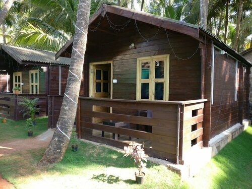 Гостиница The Cool Huts в Мандреме