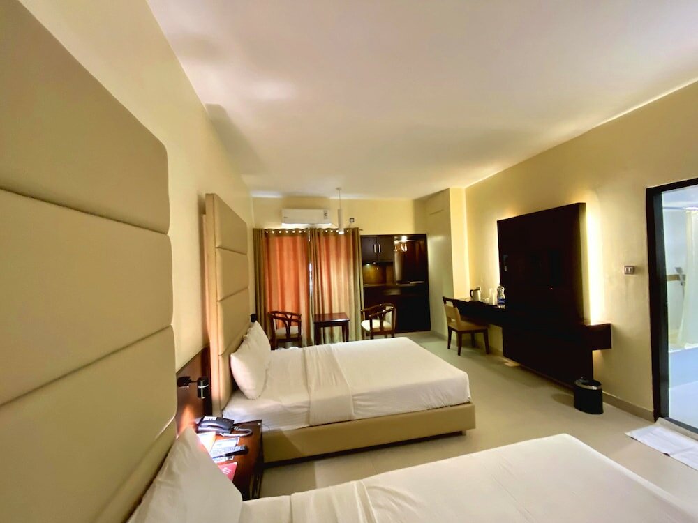 Фото Hotel Nirvana Inn