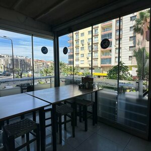 Durumcu Ali Usta (Manisa, Yunusemre District, Özsaruhan Cad., 5/A) ، مقهى
