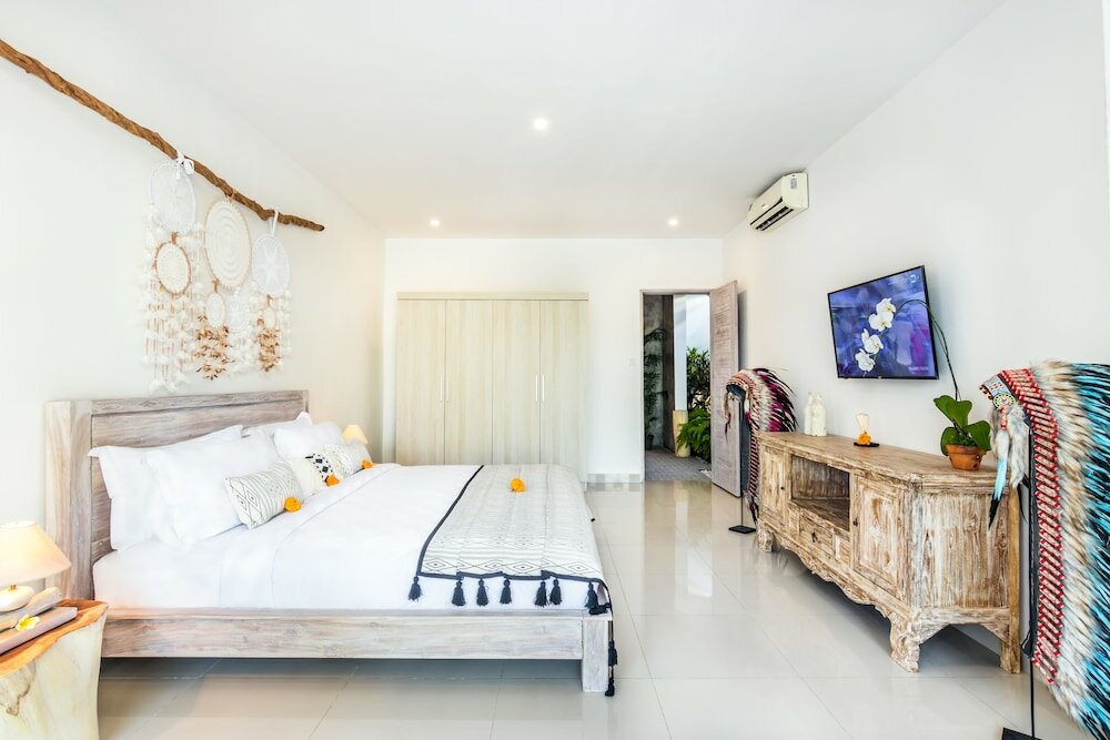 Фото Seminyak White Design Villa