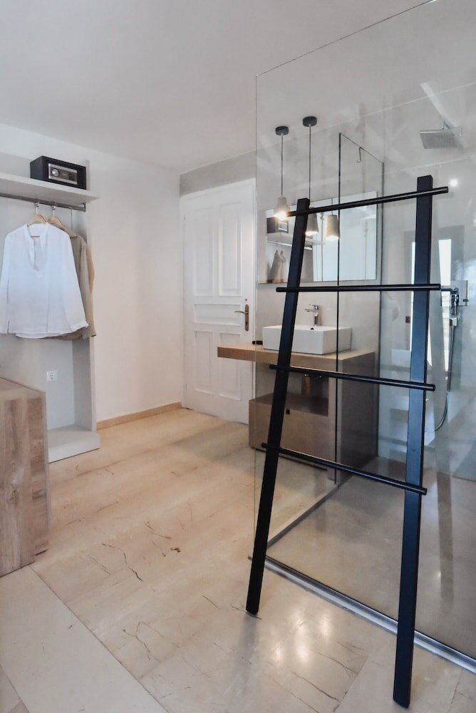 Фото Ikaros Suites