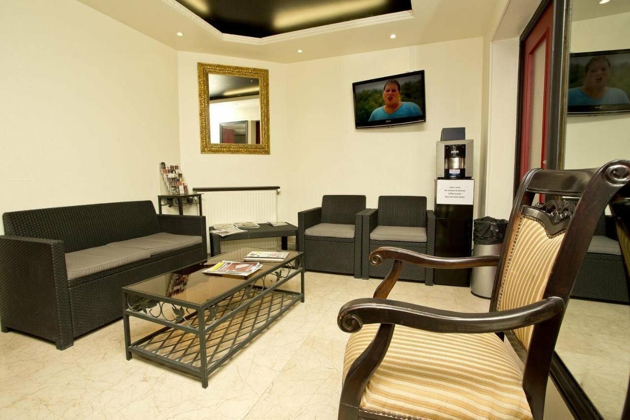 Фото Hipotel Paris Voltaire Bastille