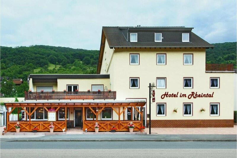 Гостиница Hotel im Rheintal