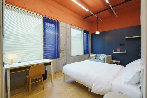 Гостиница Localstitch Seogyotown в Сеуле