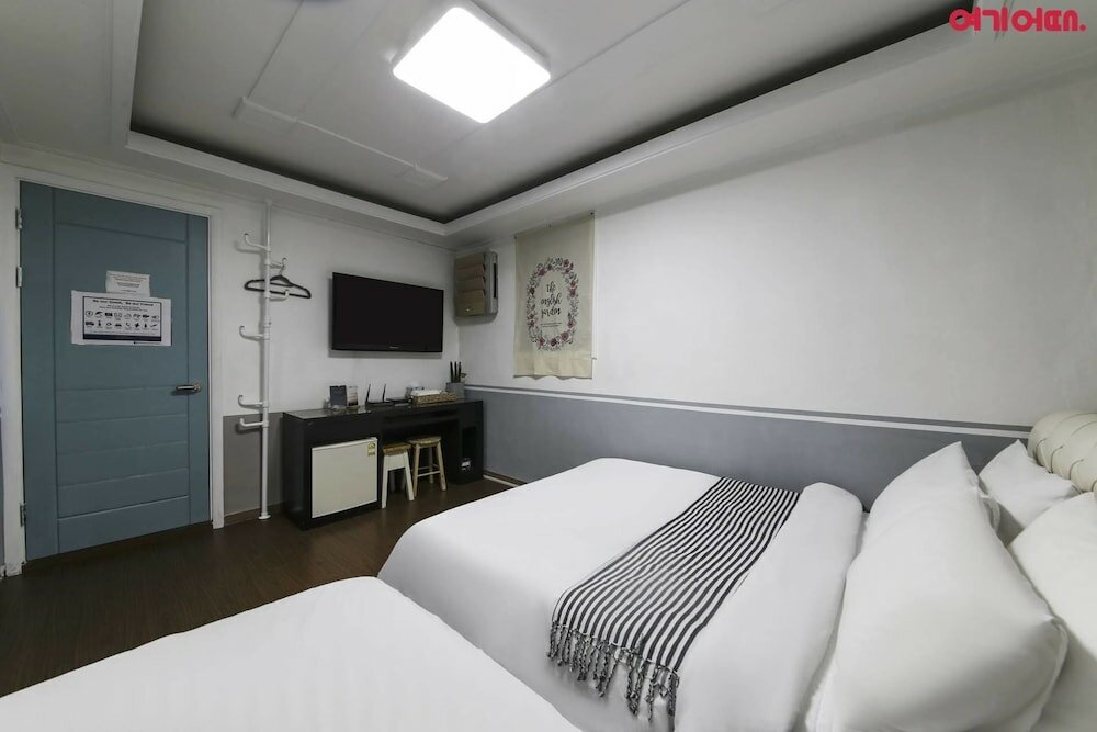 Фото Sinchon Sisters - Hostel