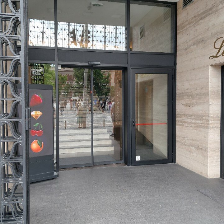 Фото Hotel Centar № 1