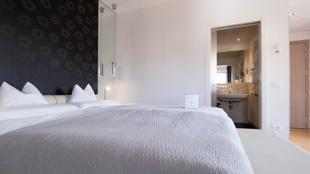 Фото Tobago Hotel