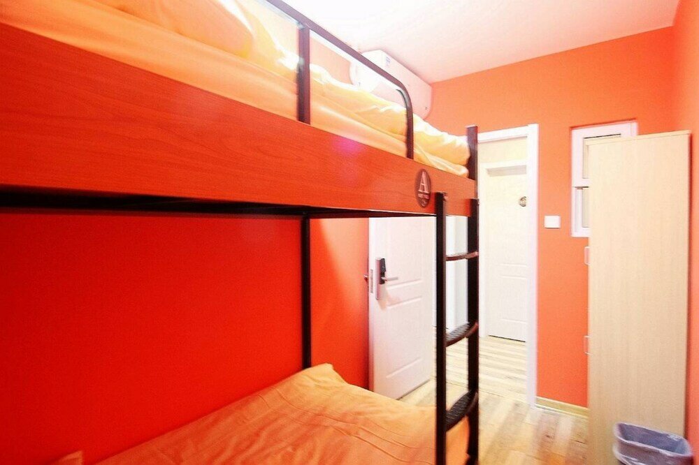 Фото Meet Fish International Youth Hostel