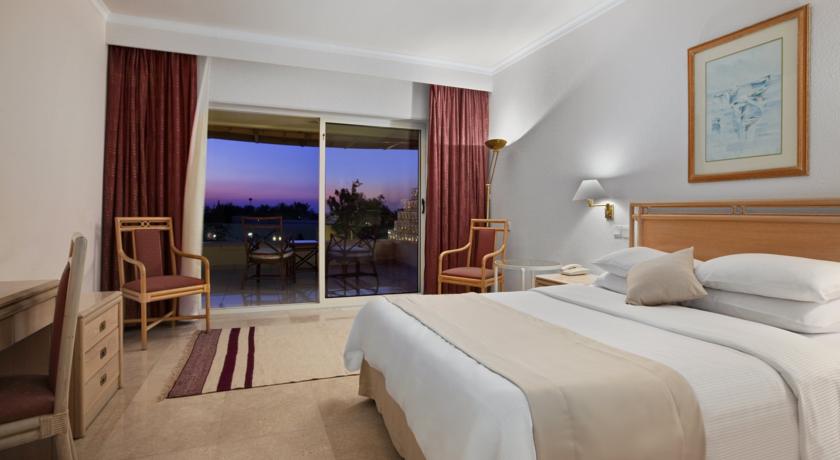 Фото Hilton Hurghada Plaza